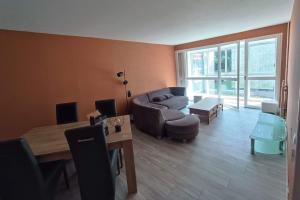 3 chambres dans grand appartement